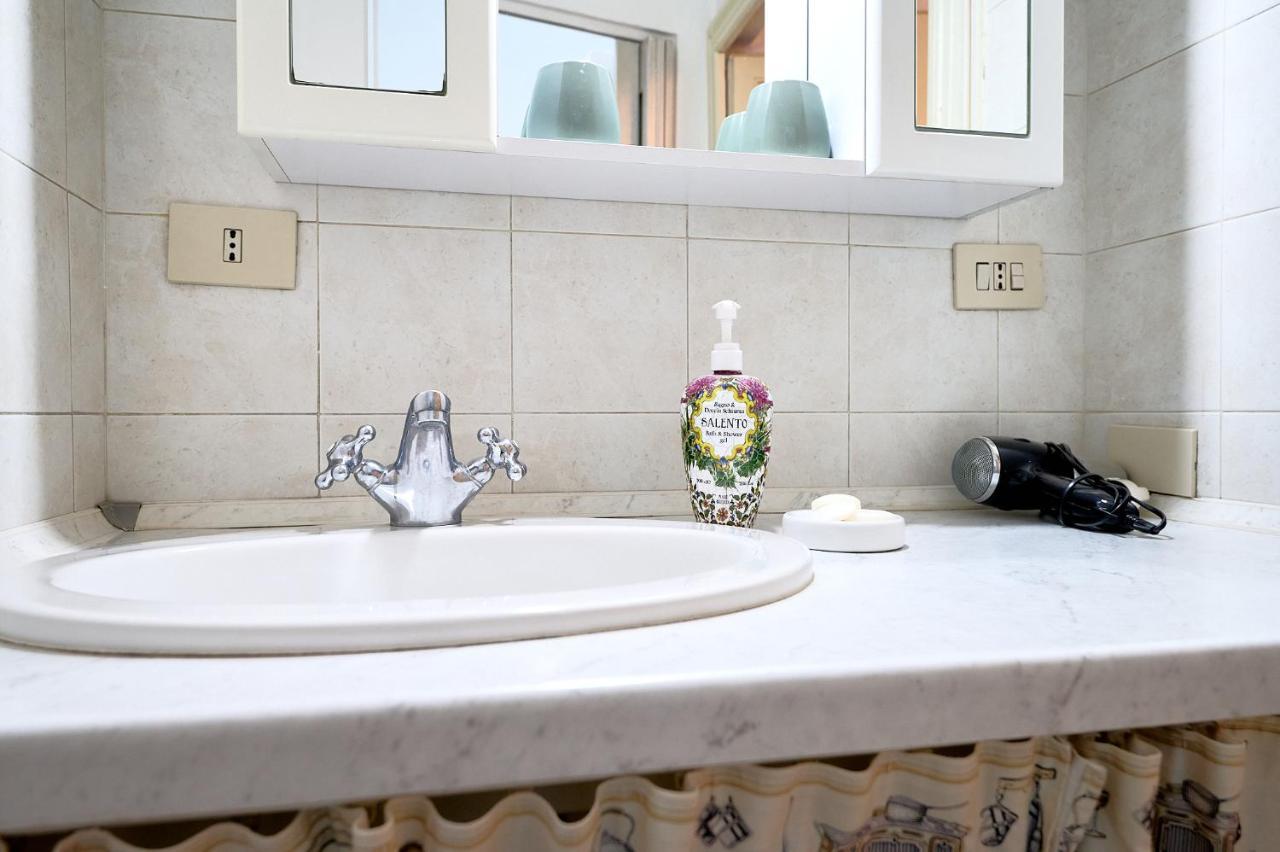 Xenia Apartments - Elegant Flat In The Center Of Milano Exteriör bild