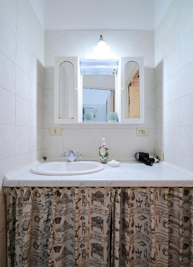 Xenia Apartments - Elegant Flat In The Center Of Milano Exteriör bild